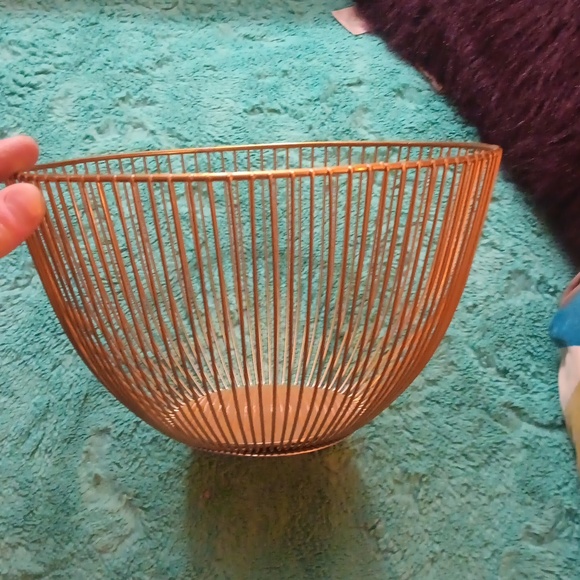 Folk culture bowl European Fruit Plate, Wrought Iron Mesh Hollow Household Fruit - Picture 1 of 6